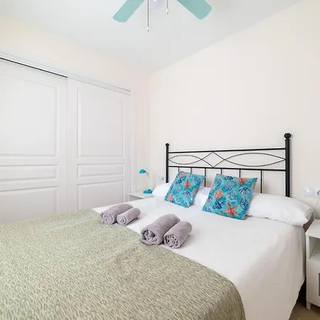 Lightbooking B5 Arenas Apartmán